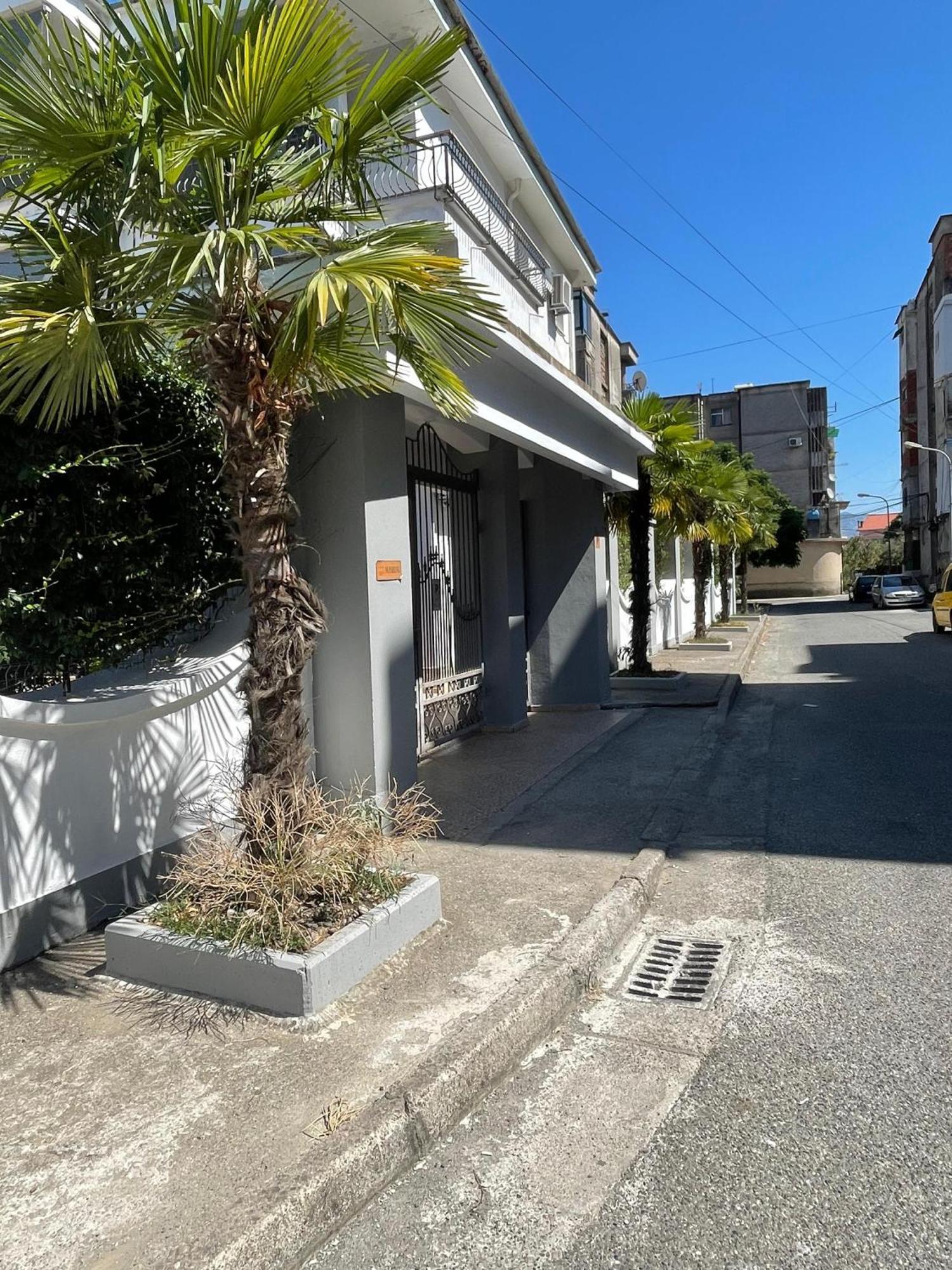 Las Palmas Guesthouse Shkodra Kültér fotó