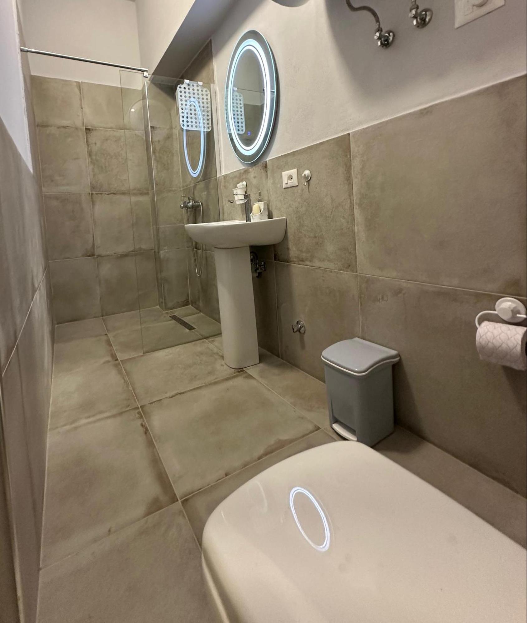 Las Palmas Guesthouse Shkodra Kültér fotó